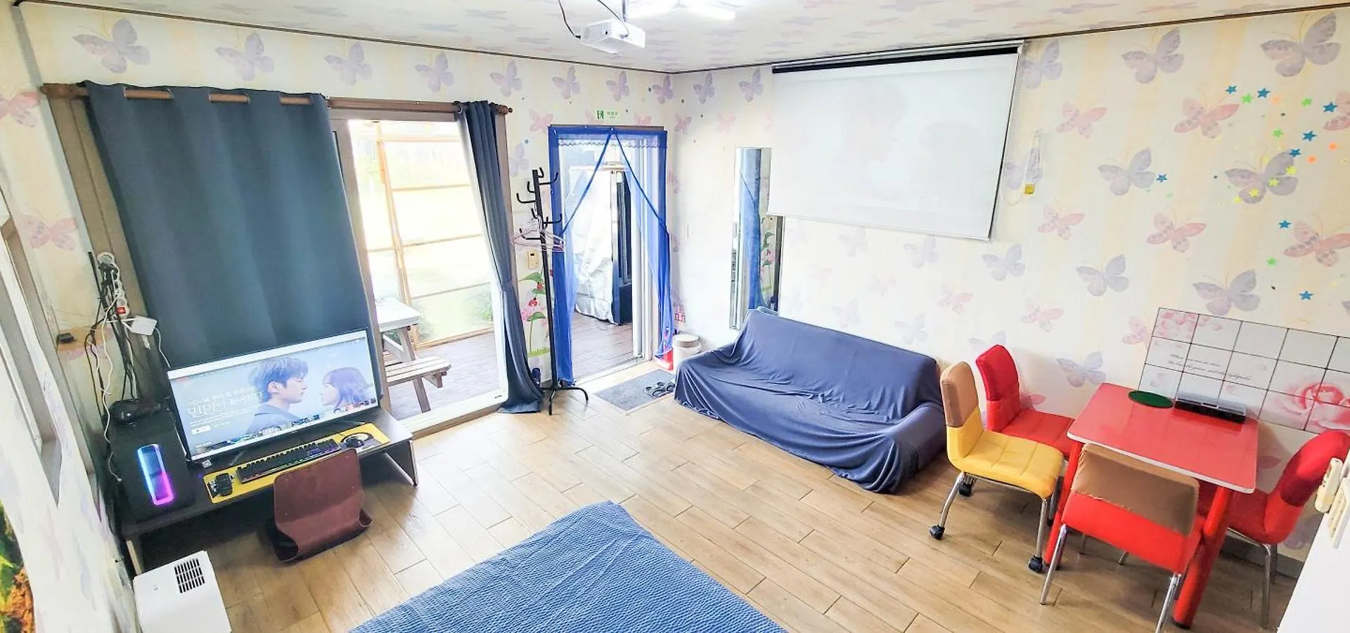 Jun Live Pension In Gangwha Incheon