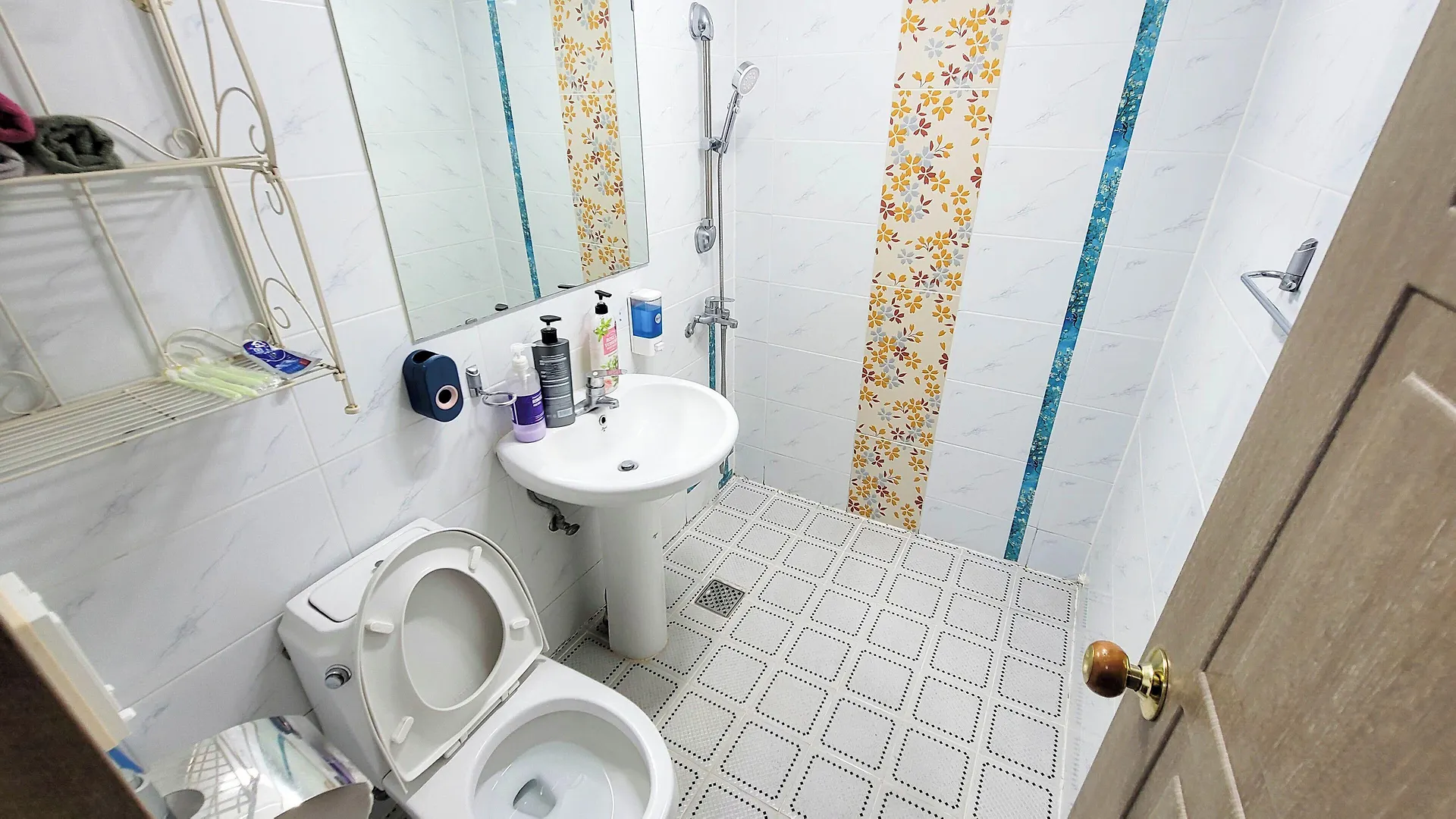 *** Guest house Jun Live Pension In Gangwha Kuk-ch'on South Korea