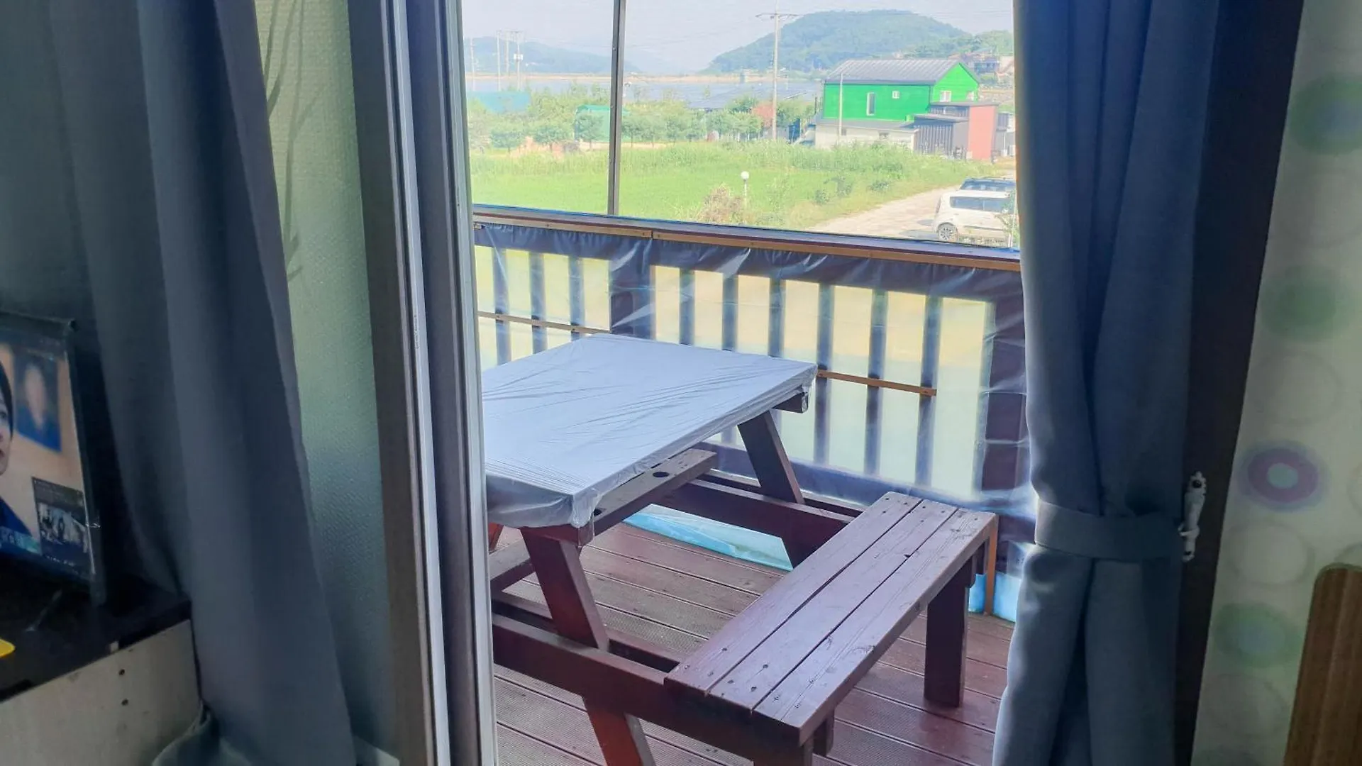 Jun Live Pension in Gangwha Kuk-ch'on Wisma tamu