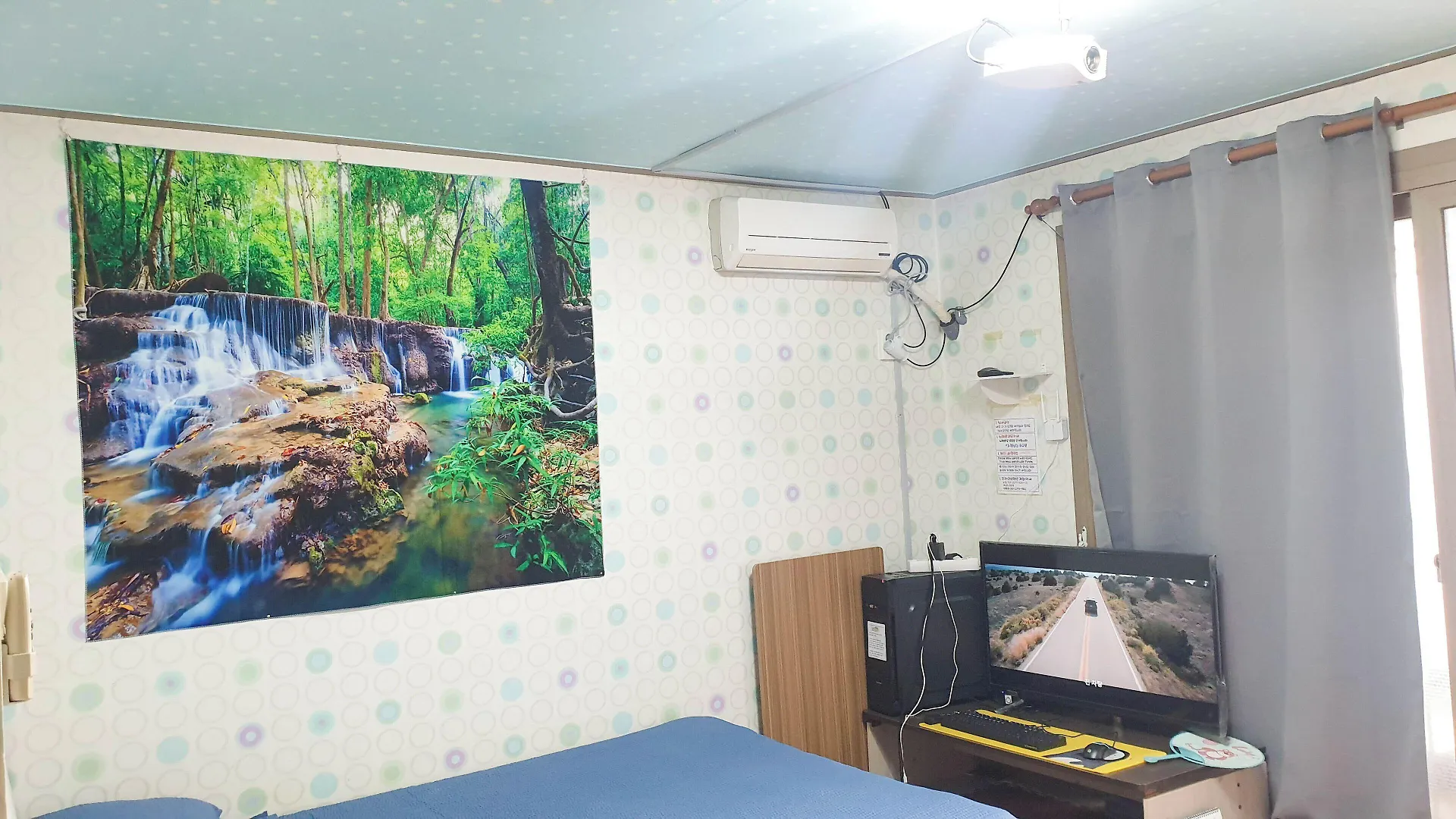 *** Wisma tamu Jun Live Pension in Gangwha Kuk-ch'on Korsel